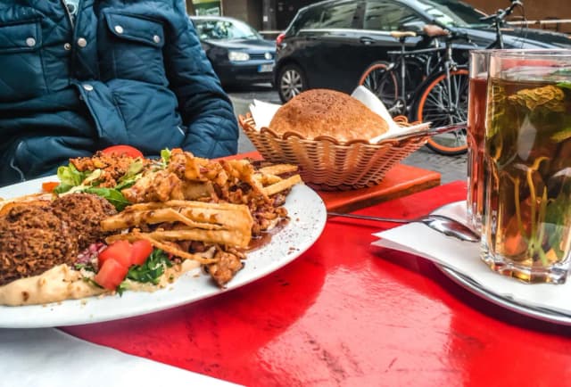 Berlin gdzie zjeść: odkryj najlepsze miejsca na pyszne jedzenie Berlin gdzie zjeść: odkryj najlepsze miejsca na pyszne jedzenie