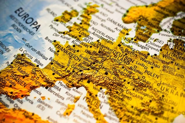 Gdzie najlepiej rezerwować noclegi, aby zaoszczędzić pieniądze? Gdzie najlepiej rezerwować noclegi, aby zaoszczędzić pieniądze?